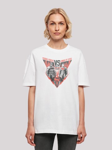 T-shirt oversize 'Batman v Superman Battle' F4NT4STIC en blanc : devant