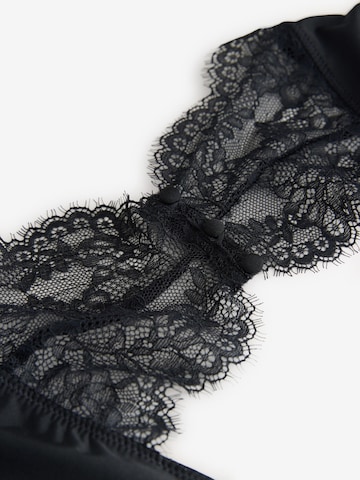 Lipsy Bodysuit in Black