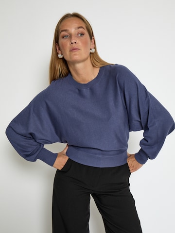 Pull-over 'Dana' minus en bleu