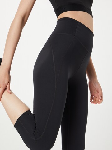 Girlfriend Collective Skinny Sporthose in Schwarz