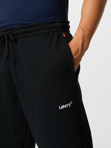 LEVI'S ® Tapered Broek 'Levi's® Red Tab™ Sweatpants' in Zwart