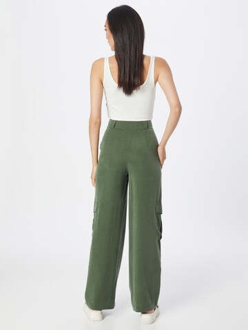 Wide Leg Pantalon cargo Warehouse en vert