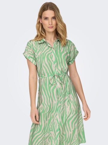 Rochie tip bluză 'Camille' de la JDY pe verde