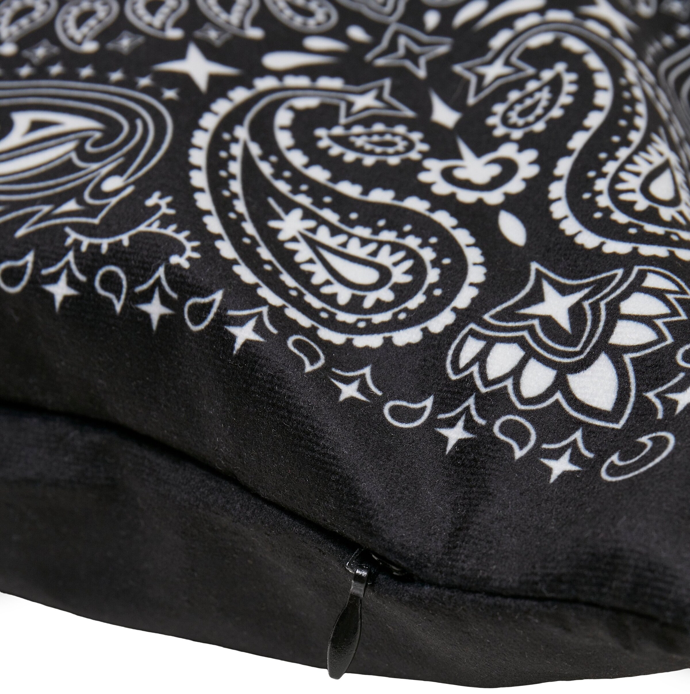 Urban Classics Μαξιλάρι σε μαύρο