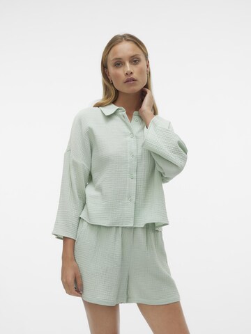 Camicia da donna 'NATALI' di VERO MODA in verde