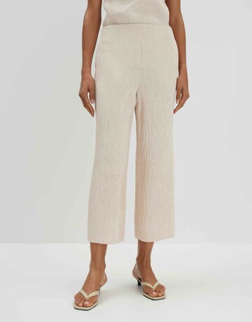 Someday Regular Trousers in White: front