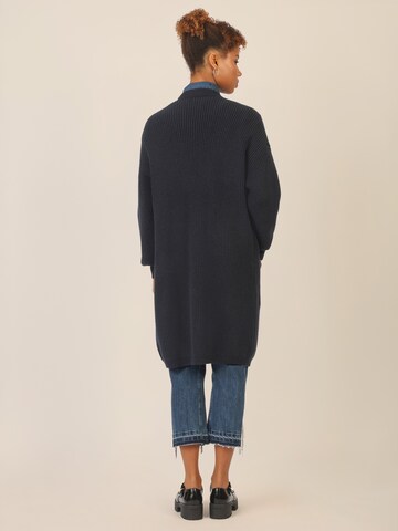 APART Strickjacke in Blau