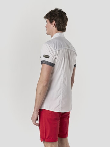 Regular fit Camicia di KOROSHI in bianco