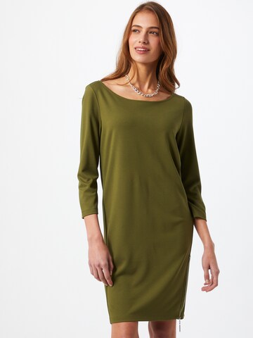 COMMA - Vestido en verde: frente