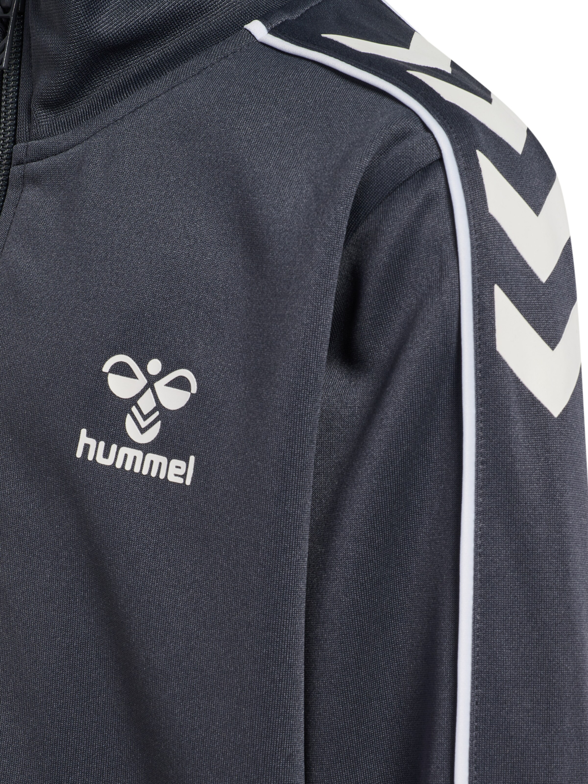 Hummel Tracksuit in Grey