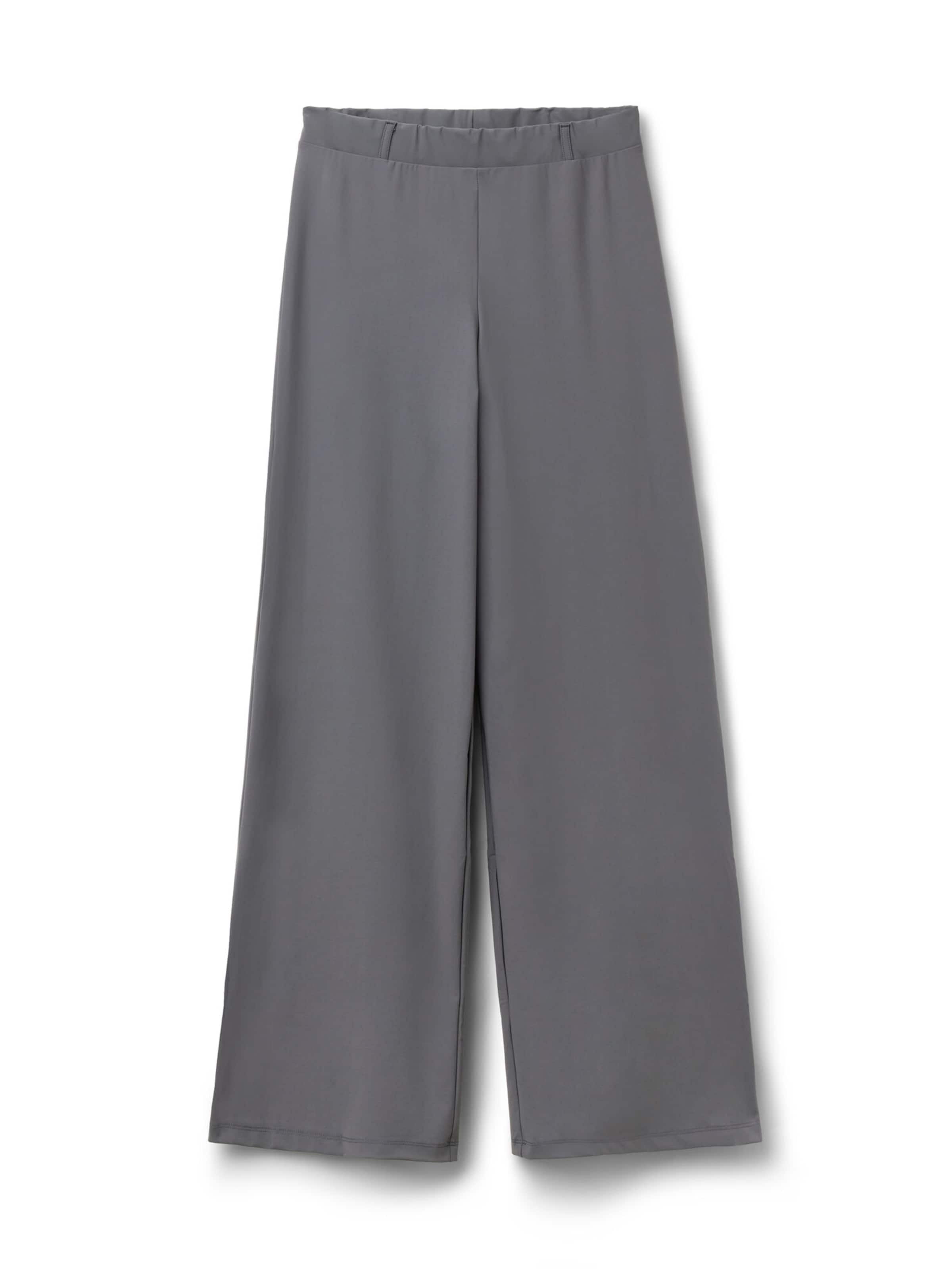 Tezenis Pants in Grey: front