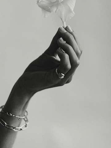 Les Reines Ring 'The Signet'‌‌‌‌ in Gold