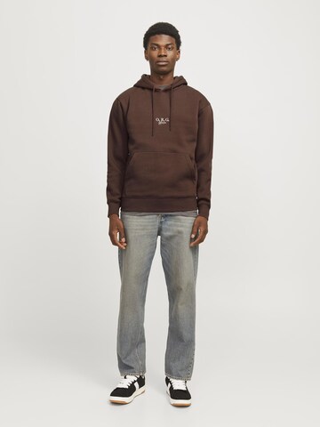 JACK & JONES Sweatshirt in Braun