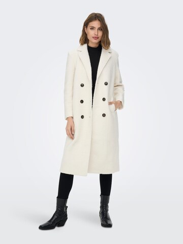 ONLY Ανοιξιάτικο και φθινοπωρινό παλτό 'Piper' σε λευκό: μπροστά