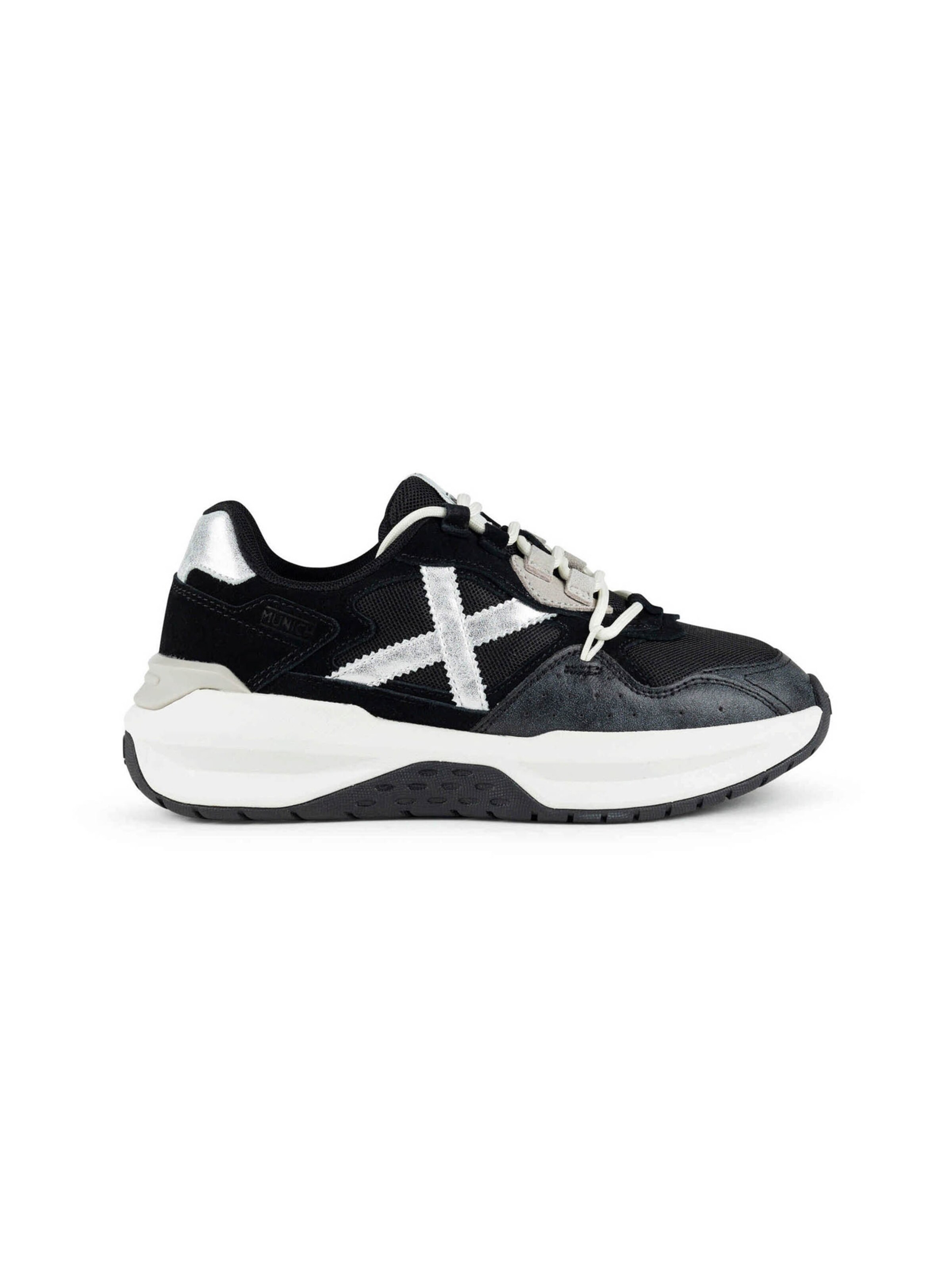 Sneaker bassa 'NEXA' di MUNICH in nero: frontale