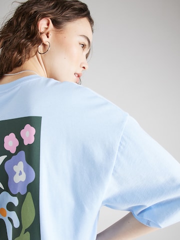 T-shirt 'Summer rain' florence by mills exclusive for ABOUT YOU en bleu