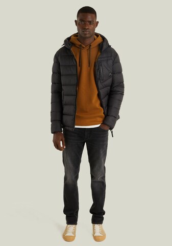 CHASIN' Winterjacke in Schwarz