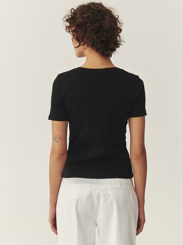 TATUUM - Camiseta 'Fini' en negro