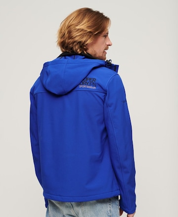 Veste outdoor Superdry en bleu