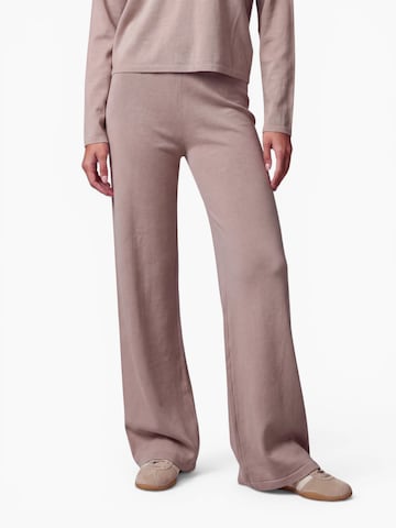 Wide leg Pantaloni de la AMALY pe bej: față