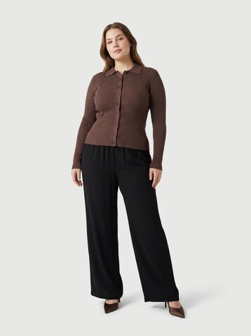 everly® Shirt in Brown