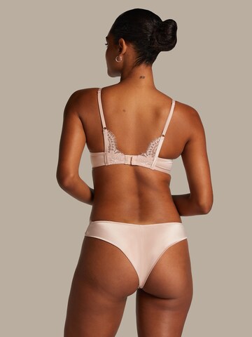 Push-up Sutien 'Chalice' de la Hunkemöller pe roz