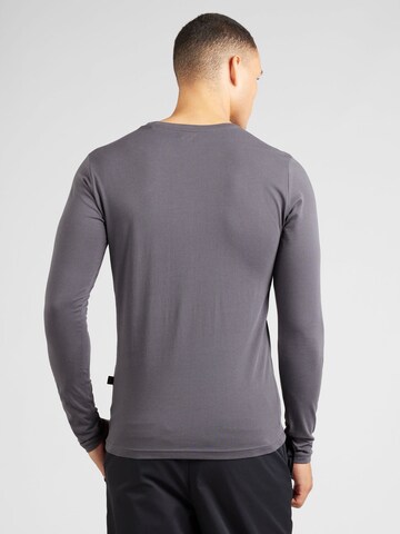 Coupe regular T-Shirt ALPHA INDUSTRIES en gris