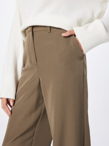 Regular Pantalon 'Kamma' VILA en vert