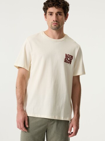 GARCIA Bluser & t-shirts i hvid
