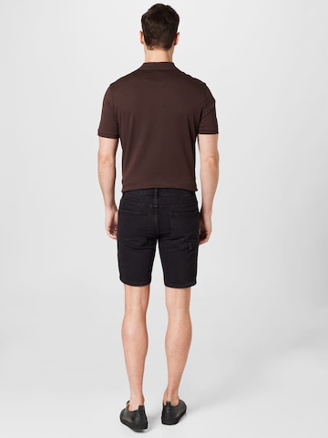 Cotton On Regular Shorts in Schwarz