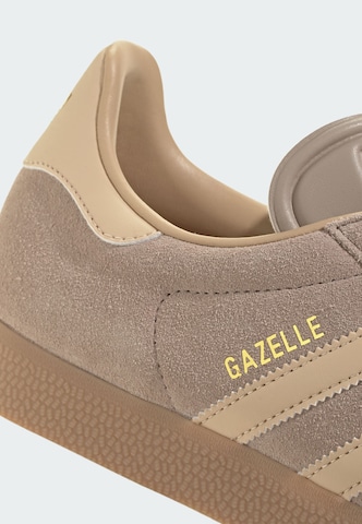 Baskets basses 'Gazelle' ADIDAS ORIGINALS en marron