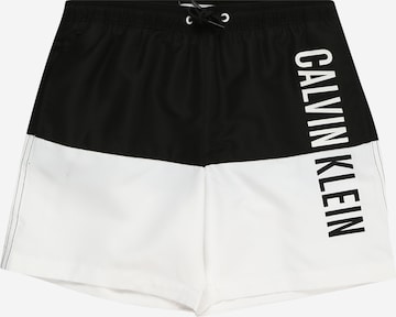 Shorts de bain 'Intense Power' Calvin Klein Swimwear en noir : devant