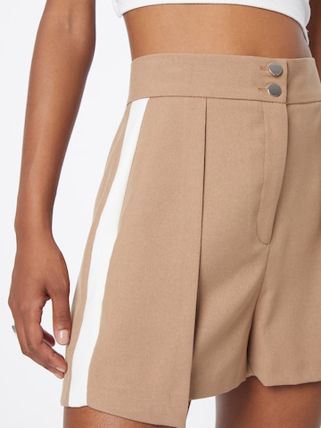 Regular Pantalon à pince River Island en beige