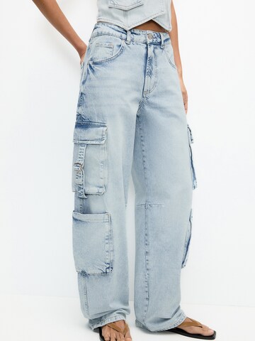 Loosefit Jeans cargo Pull&Bear en bleu : devant