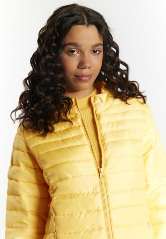 MYMO Between-Season Jacket in Yellow