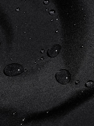 MAMMUT Outdoor Jacket in Black