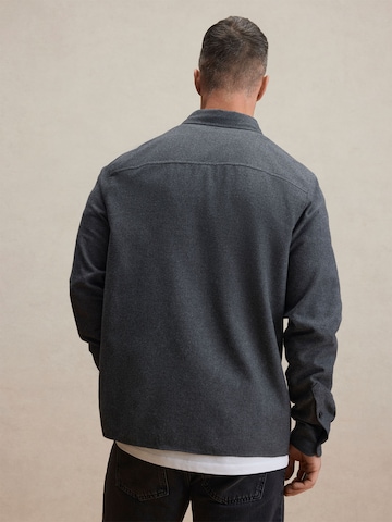 Coupe regular Chemise 'Leopold' DAN FOX APPAREL en gris