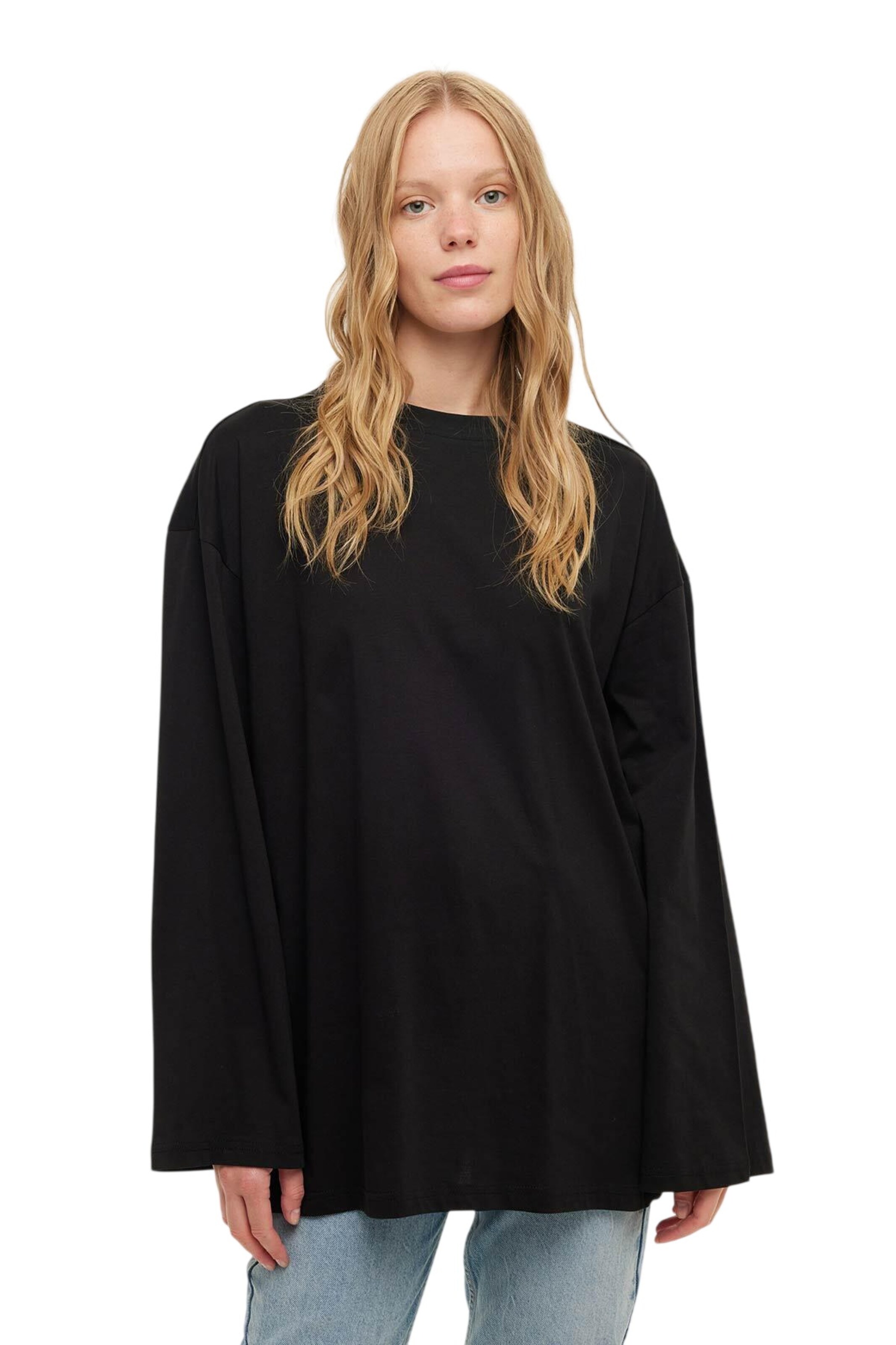 MANUKA Sweatshirt in Zwart: voorkant