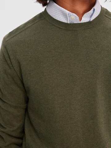 SELECTED HOMME Regular fit Sweater 'Berg' in Green