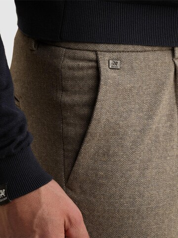 Coupe slim Pantalon chino 'V11 relaxed fit chino' VANGUARD en blanc