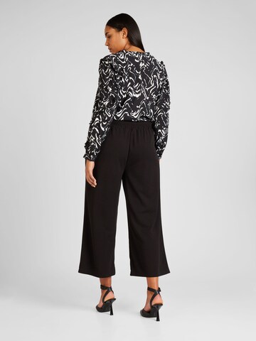 Z-One Boot cut Pleat-front trousers 'Ar44iane' in Black