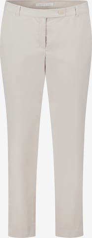 Betty & Co Slimfit Chino-Hose mit Eingrifftaschen in Beige: predná strana