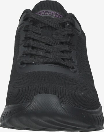 SKECHERS Sneaker in Schwarz