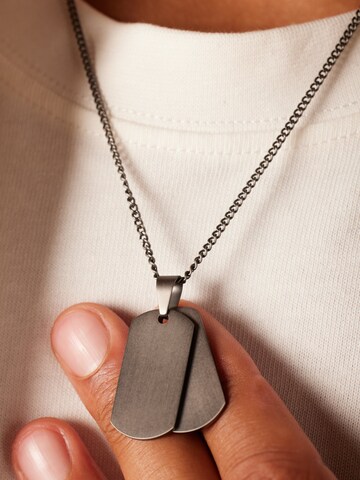 Lucardi Necklace in Silver: front