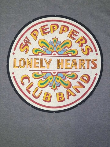 T-Shirt 'Beatles- lonely Hearts Club T-Shirt' The Beatles en gris