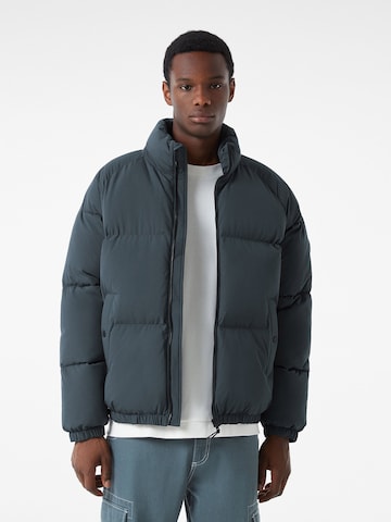 Bershka Winter jacket in Grey: front