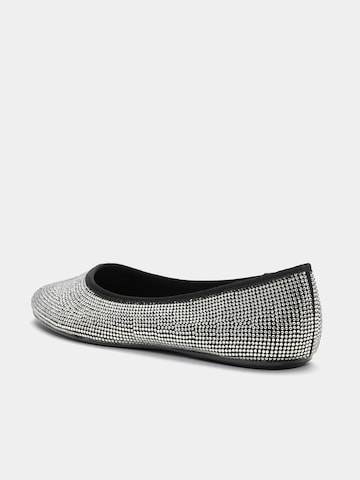 Pull&Bear Ballerina in Zwart