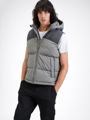 JACK & JONES Жилетка 'AERO' в Серый: спереди