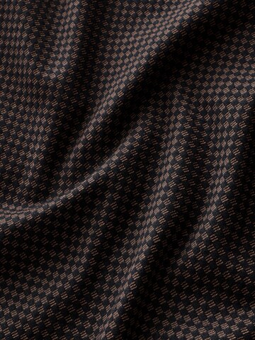 Next - Camiseta en negro