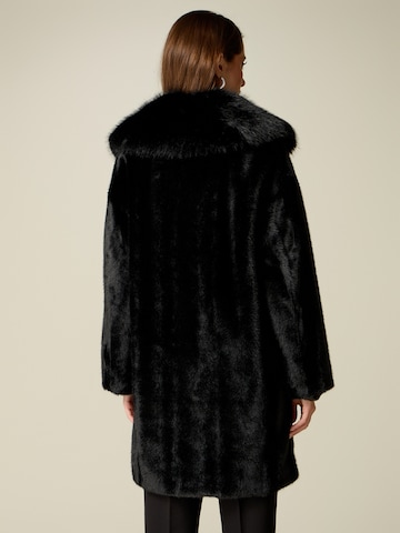 oltre Between-Seasons Coat in Black